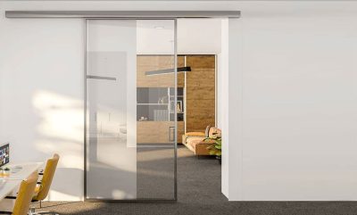 درب شیشه ای ریلی